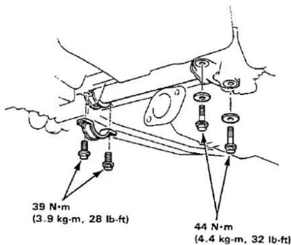 39 N·m (3.9 kg-m, 28 lb-ft) 44 N·m (4.4 kg-m, 32 lb-ft)