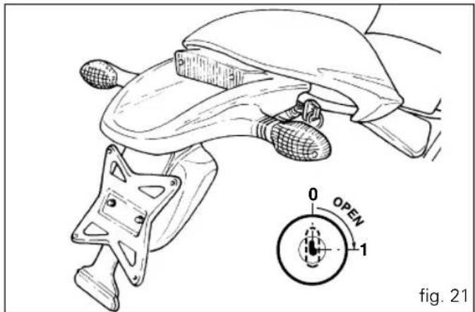 DUCATI Monster 620 - Closing - 1