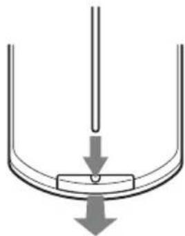SONY VPL-CW275 - Inserimento delle pile - 1
