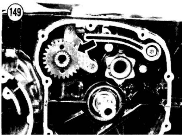 Mechanical gear assembly diagram showing internal components and gears (no text or labels)