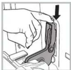 Hotpoint Ariston FK 103EL 0 X/HA - Per smontare la porta con le cerniere soft closing*: - 6