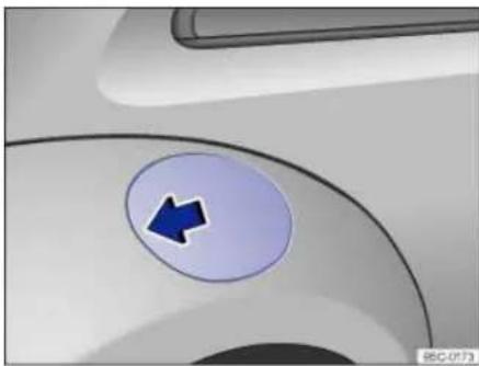 VOLKSWAGEN Beetle (2015) - Refilling AdBlue - 1