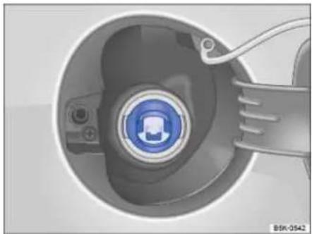 VOLKSWAGEN Beetle (2015) - NOTICE - 2