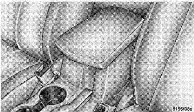 Chrysler Sebring (2010) - SlidingArmrest—IfEquipped - 1
