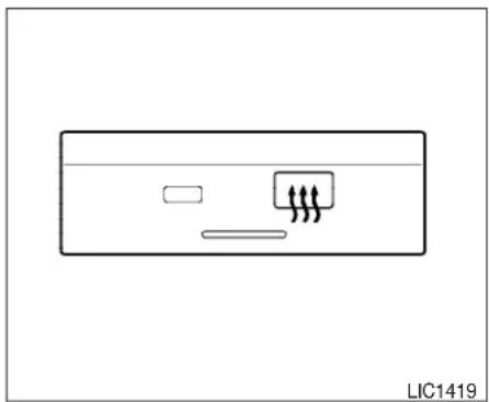 Simple line drawing of a rectangular device with internal components and two small rectangular elements, no text or symbols present.