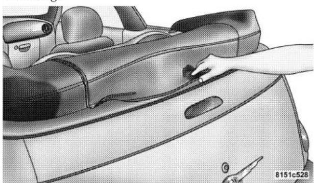 Chrysler PT Cruiser convertible (2005) - UNDERSTANDING THE FEATURES OF YOUR VEHICLE 71 - 1