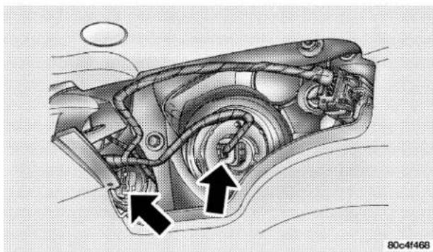 Chrysler PT Cruiser convertible (2005) - CAUTION! - 1