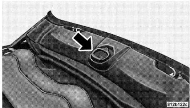 Chrysler PT Cruiser convertible (2005) - Convertible Top Boot Cover Installation-If Equipped - 1
