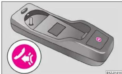 SKODA Fabia (2007) - Pré-équipement universel pour téléphone avec commande vocale\* - 1