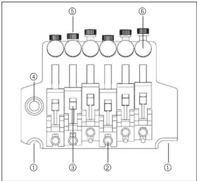 Technical diagram of an electrical contactor with numbered components for identification