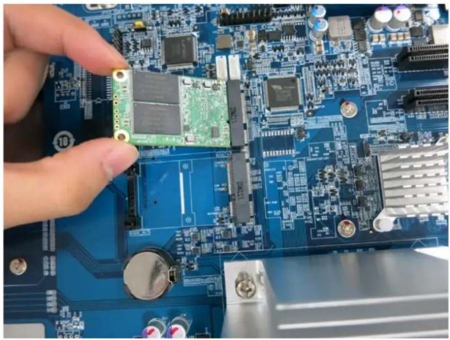 QNAP TS-EC2480U R2 - TS-EC2480U-RP, TS-EC1680U-RP, TS-EC1280U-RP, TS-EC880U-RP - 4