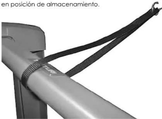 en posición de almacenamiento.