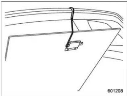 SUBARU Legacy (2014) - ■ Rangementdelacouverture del'espacedechargement - 2