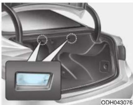 HYUNDAI Genesis (2015) - Plafonnier avant ( - 2