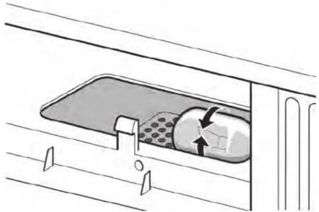 FRIGIDAIRE FGMV153CLW - Remplacement de le filtre à charbon - 2