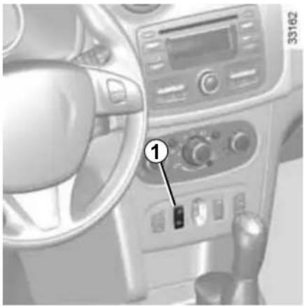 Vue intérieure du tableau de bord d'une voiture avec volant et panneau de commande (aucun texte ou symbole visible).