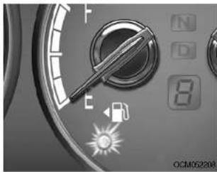 HYUNDAI Santa Fe (2007) - Témoin de niveau Insuffisant de carburant - 1