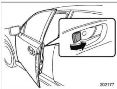SUBARU Forester (2016) - ATTENTION - 2