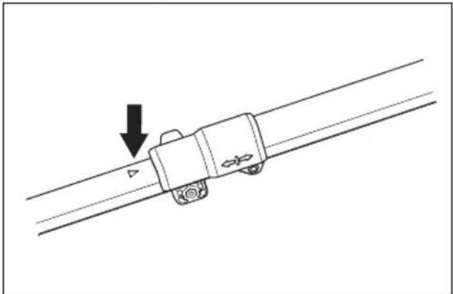 HUSQVARNA 115iL - De lusgreep en de telescopische as afstellen - 2