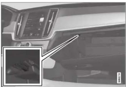 VOLVO S90 (2017) - Verrouiller et déverrouiller la boîte à gants\* - 1