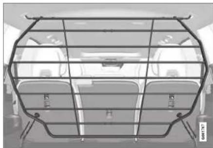 VOLVO XC90 (2017) - Monter et démonter la grille de protection\* - 1