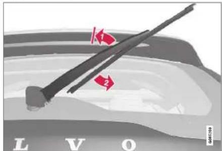 VOLVO XC90 (2017) - Remplacer le balai d'essuie-glace de lunette arrière - 1