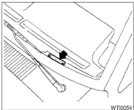 NISSAN Xterra (2004) - IDENTIFICATION DU VÉHICULE - 1