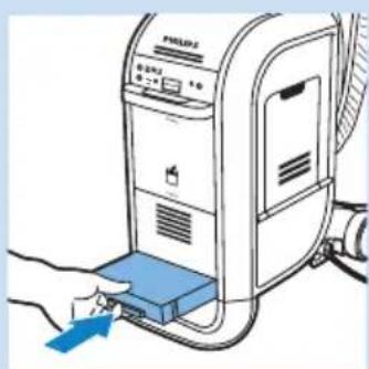 PHILIPS WardrobeCare GC9950 - Substituir a recarga anticalcário - 8