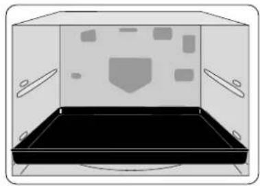 Simple line drawing of a rectangular tray with handles and a central panel, no text or symbols present.