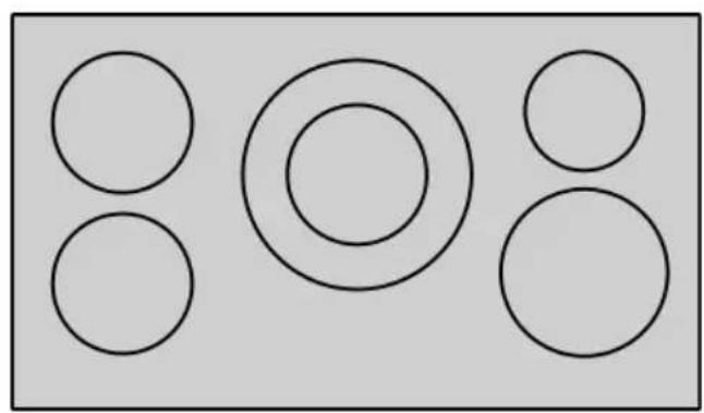 Schéma simple de cinq cercles disposés en grille, aucun texte ni symbole présent