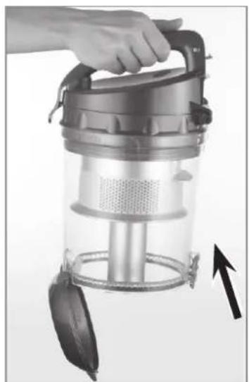 Cleanmaxx Z 08938 - Emptying the dust bin - 2