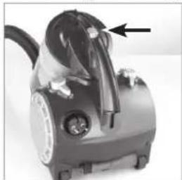 Cleanmaxx Z 08925 - Removing/inserting the dust container - 1