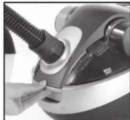 Cleanmaxx Z 08065 - Emptying the Dust Container - 1