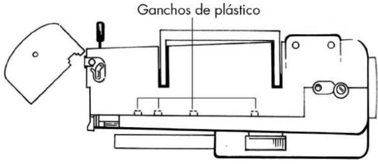 Ganchos de plástico