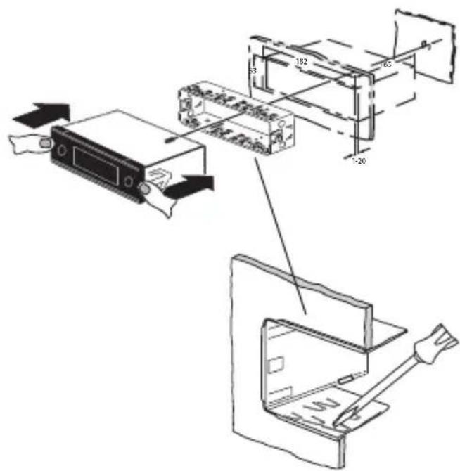BLAUPUNKT Toronto 440 - Supplied mounting hardware - 18
