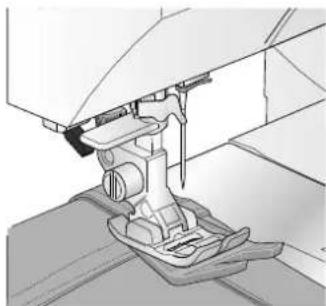PFAFF Creative 1.5 - Couture d'ourlets dans du tissu épais - 2