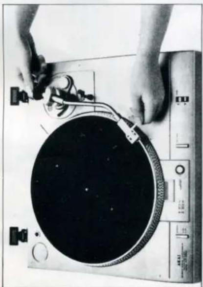 AKAI AP-D30 - INSTELLINGEN - 1
