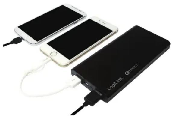 Three smartphones connected to a black LogLink bank, with visible USB and cable (no text or symbols on devices)