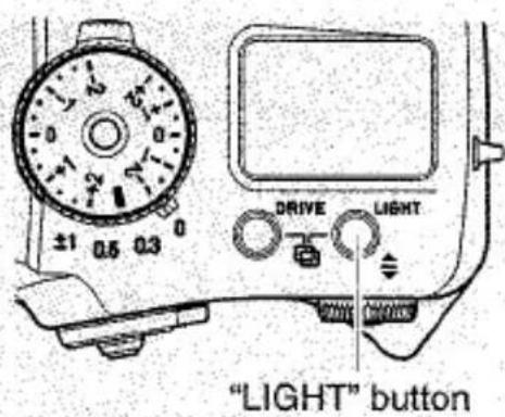 ±1 0.5 0.3 0 DRIVE LIGHT Bouton "LIGHT"