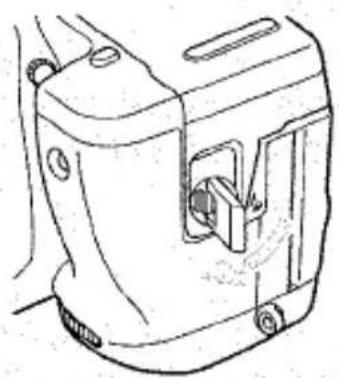 Dessin au trait du compartiment avant d'un véhicule montrant porte, siège et fenêtre (sans texte ni symboles)