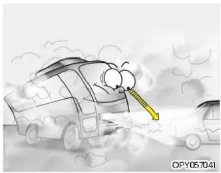 HYUNDAI Universe (2010) - 시동 및 주행 - 1