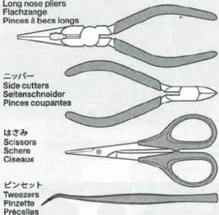 Long nose pliers Flachzange Pinces à becs longs ニッパー Side cutters Seitenschneider Pinces coupantes はさみ Scissors Schere Ciseaux ピンセット Tweezers Pinzette Précelles