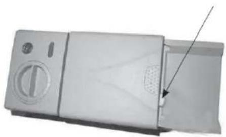 Logik LDW45W16N - Pesuaineen tai pesuainetabletin lisääminen - 5