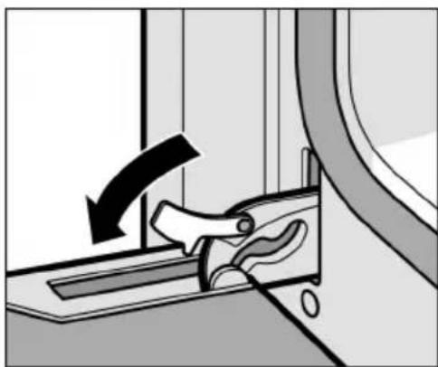 Schéma d'un mécanisme de poignée de porte avec une flèche indiquant un mouvement dans le sens des aiguilles d'une montre (sans texte ni symboles)