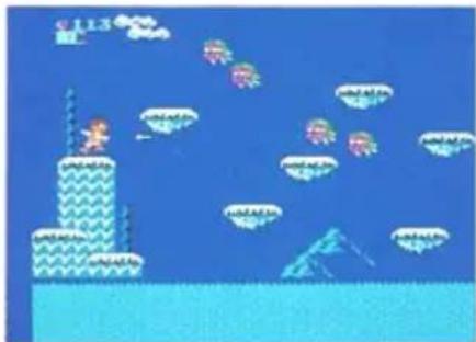 NINTENDO Kid Icarus (NES) - Stage 2 Overworld Fortress Gatekeeper - Hewdraw - 1