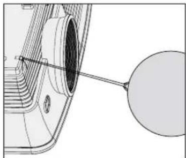 Dessin technique au trait d'un composant mécanique avec un détail circulaire (sans texte ni symboles)