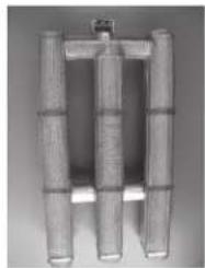 Structural model of a bamboo frame with vertical supports, no text or symbols visible.