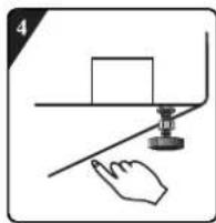 Dessin au trait simple d'une main appuyant sur un bloc sur une surface avec une règle (sans texte ni symboles)