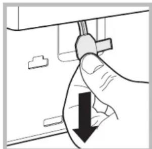 HOTPOINT AQD970F 69 - Opening the porthole door manually - 3