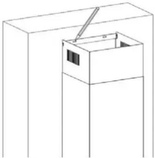 Line drawing of a box with a handle and internal compartments, no text or symbols present.